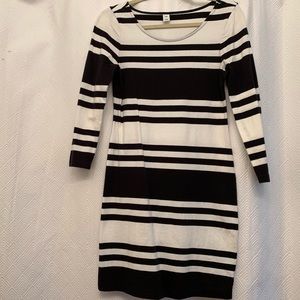 Old Navy black and white striped dress - small